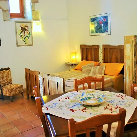 Couette-café Vinciucci 4*