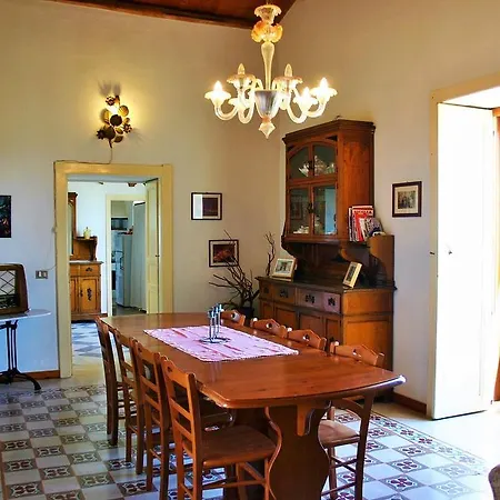 Alojamento de Acomodação e Pequeno-almoço Vinciucci 4*